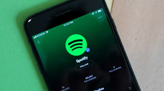 Miért szünetelteti a Spotify a dalokat? Így javíthatod meg