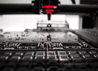 Mi az eredeti berendezésgyártó (OEM): Minden, amit tudnia kell