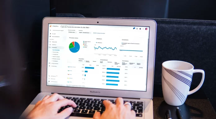 Hogyan nevezzünk el oszlopokat a Google Sheetsben