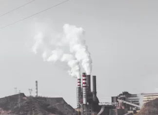 Melyik a Skyworth TV-k gyártója?