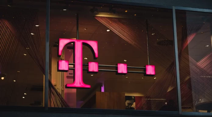 A T-Mobile SIM-kártya csak segélyhívásokhoz használható