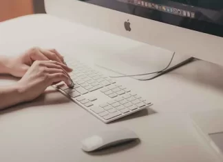 Hogyan töltsön fel videót a YouTube-ra az iMovie alkalmazásból?